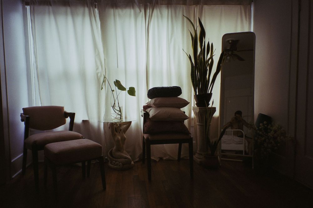 cody-swann-photo-92-soft-pink-pillows